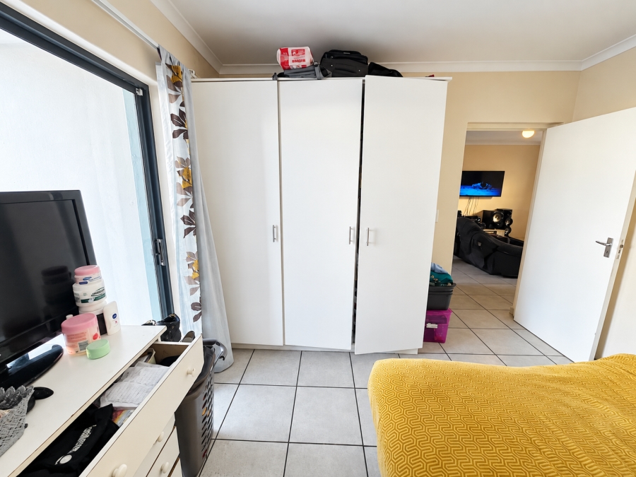 To Let 2 Bedroom Property for Rent in Parklands Western Cape